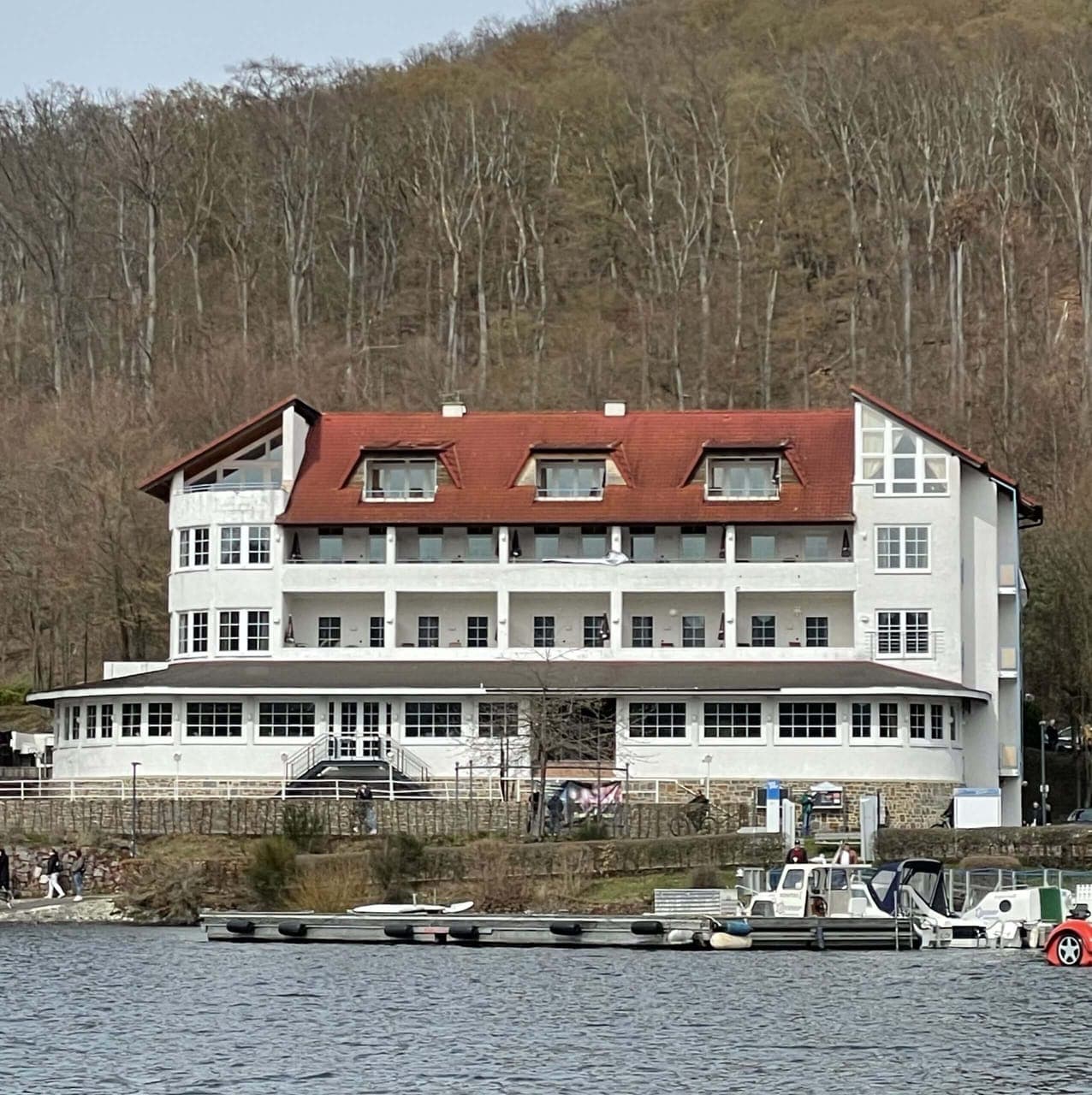 Terrassenhotel Edertal on the shore of Lake Edersee